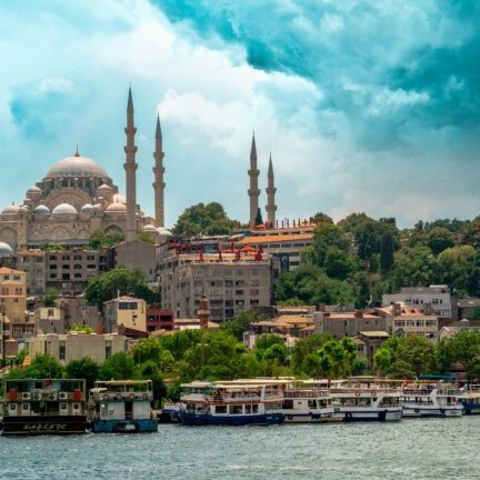 ibrahim-uzun-2uemAqyp9rk-unsplash